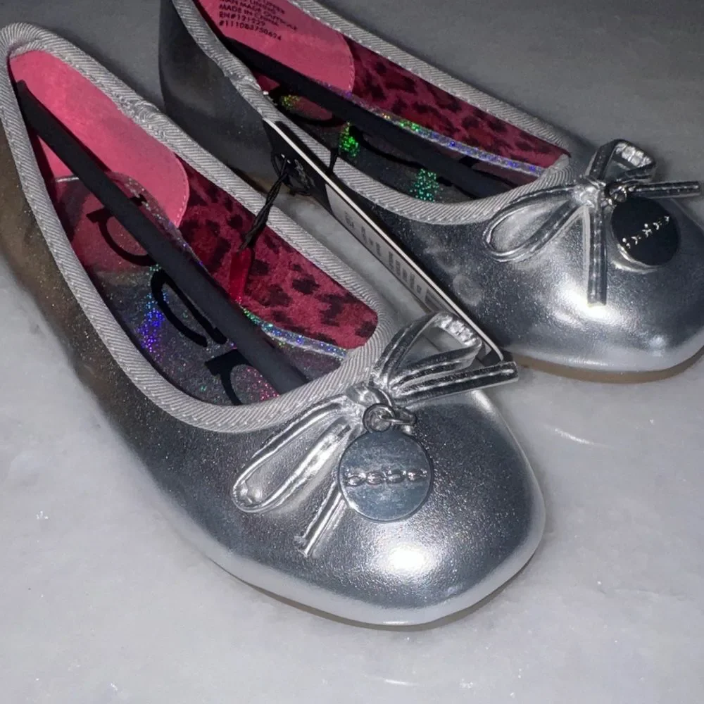 Bebe Girls Metallic Silver Dress Shoes Sz 3 NWT